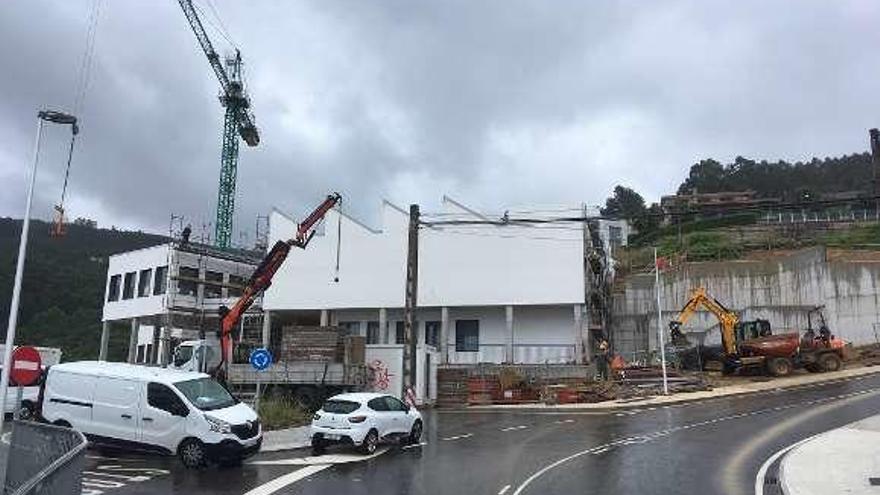 Vista del nuevo colegio Igrexa, cuyas obras están a punto de acabar.