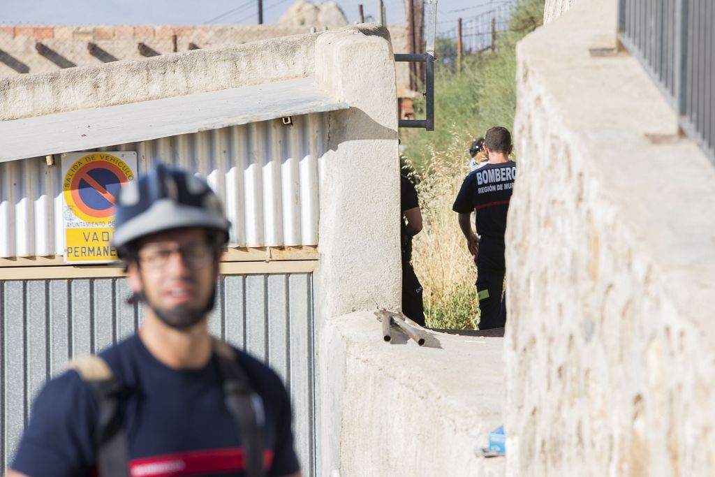 Encuentran muerto a un vecino de Lorca desaparecido encajado en el hueco entre dos casas