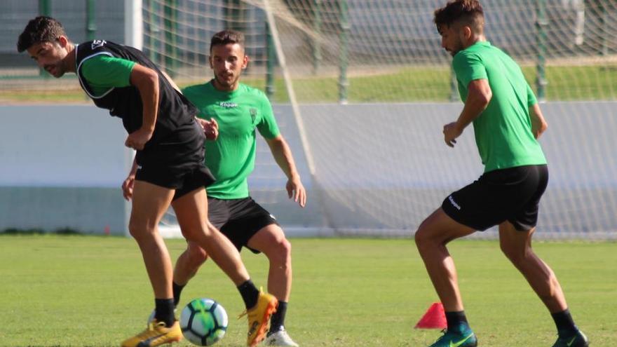 Caro: &quot;Recuperaremos el balón pronto, pero vigilando nuestras espaldas&quot;