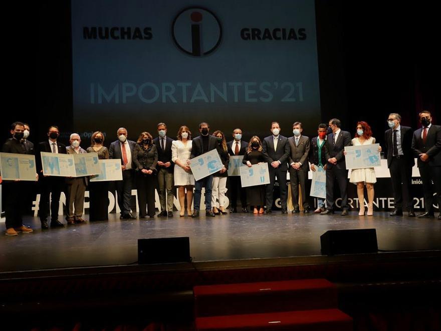 La Opinión entrega los Premios Importantes 2021