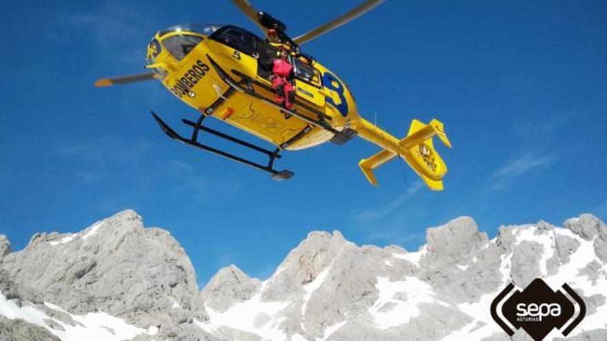 Así fue el rescate de tres senderistas en los Picos de Europa