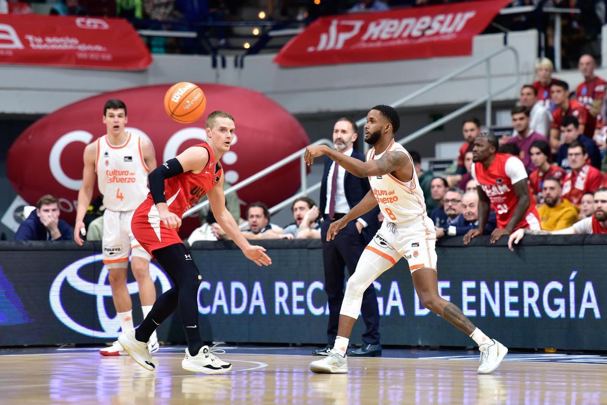 Jean Montero, máximo anotador del partido ante el UCAM Murcia