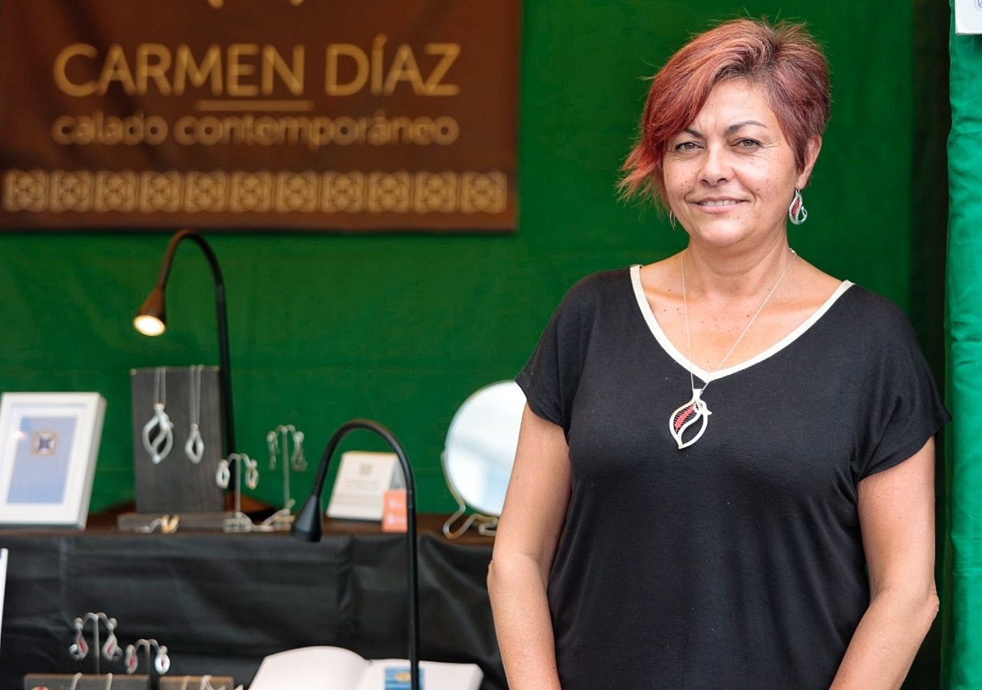 Carmen Díaz, artesana de calado contemporáneo