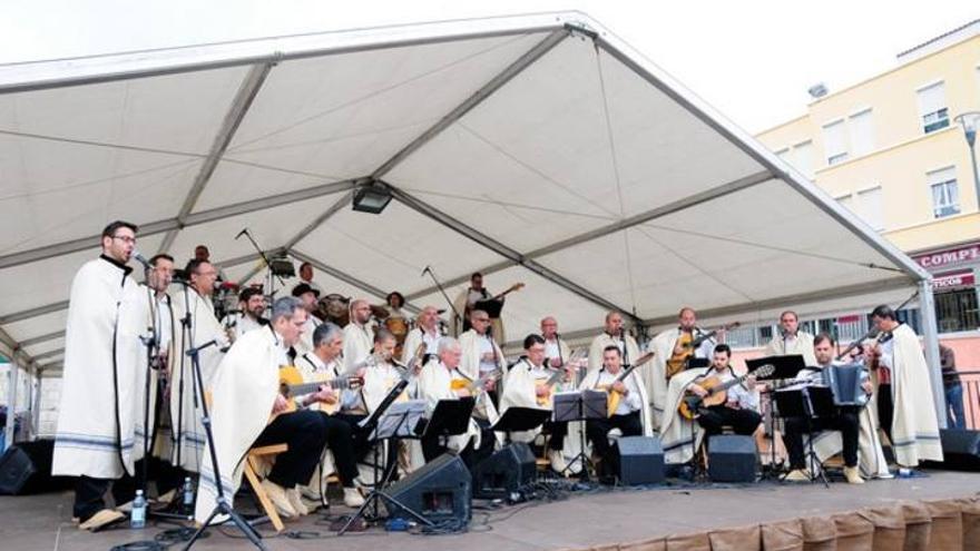 Feria agricola con concierto de los Sabandeños en San Mateo