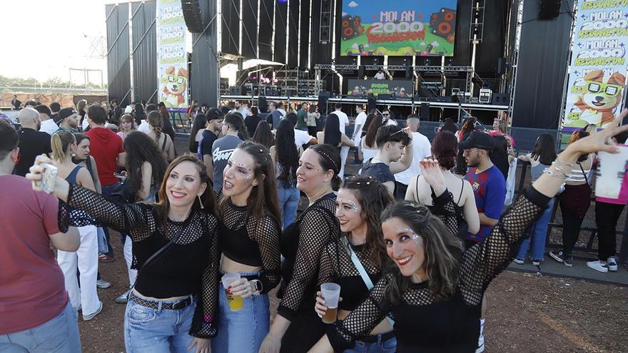 El festival &#039;Molan los 2000&#039;, en imágenes