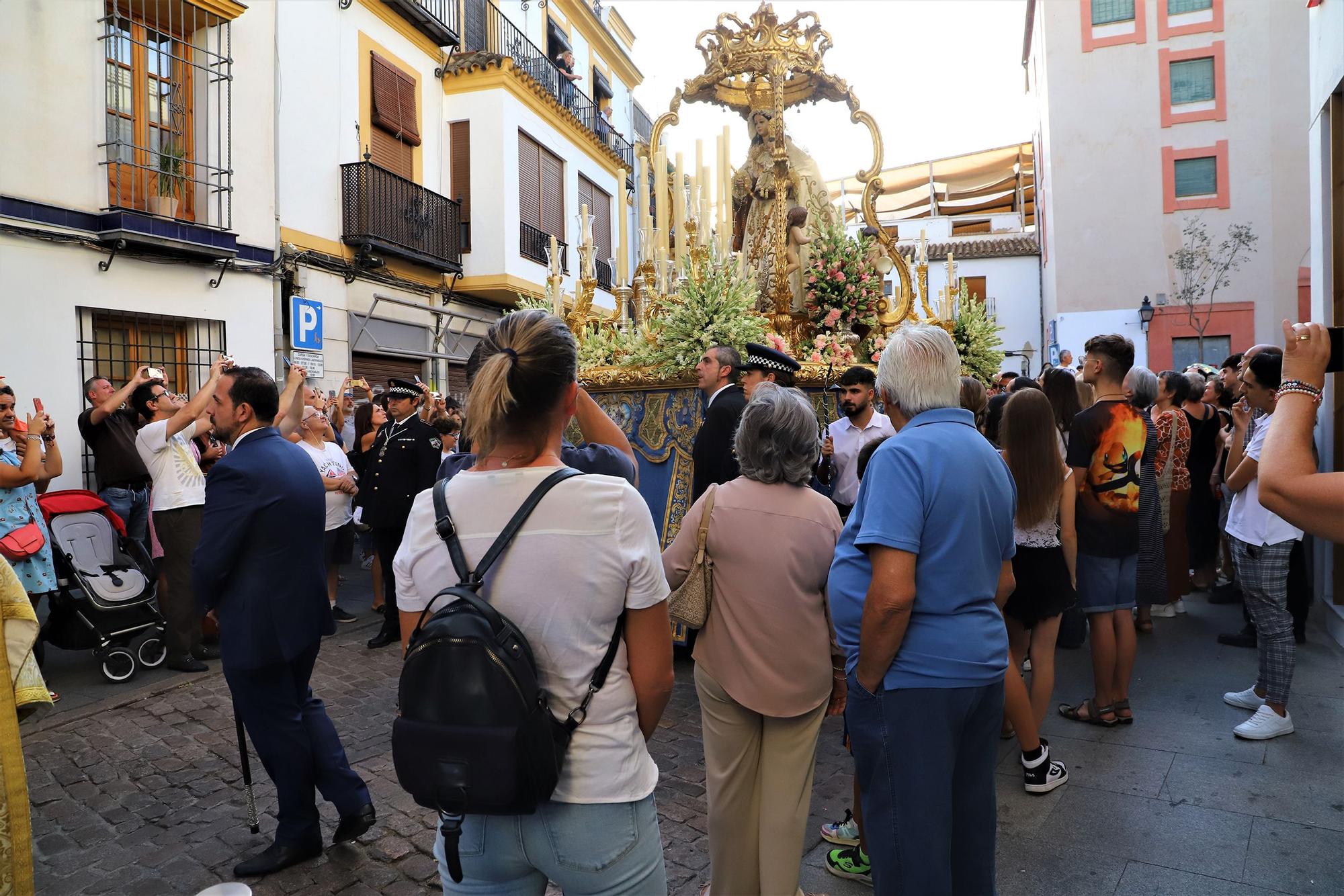 La Virgen del Socorro recorre las calles del barrio