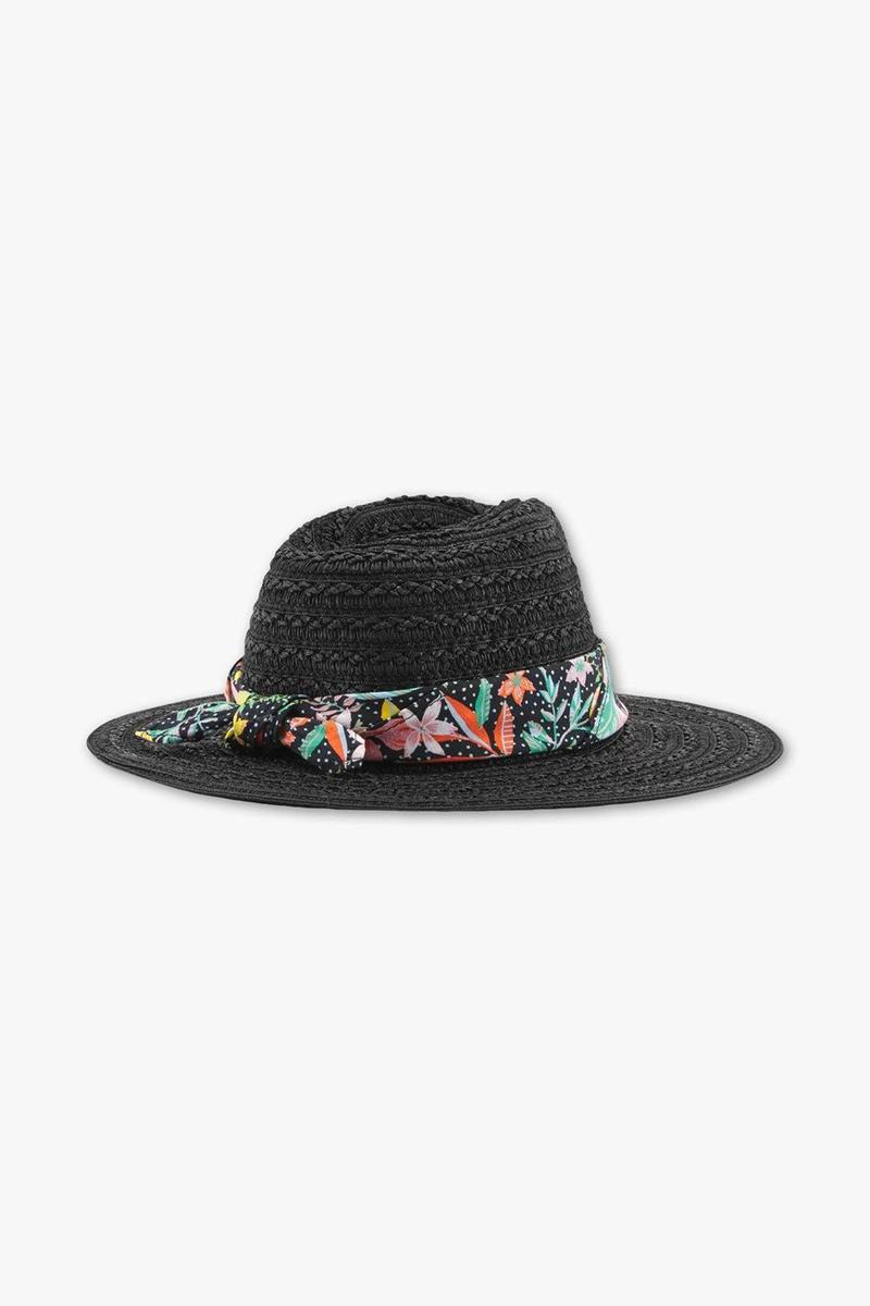 Sombrero con cinta estampada de C&A (Precio: 9,90 euros)