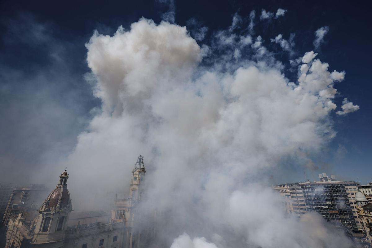 Hermanos Caballer disparará la mascletà de hoy, 19 de marzo
