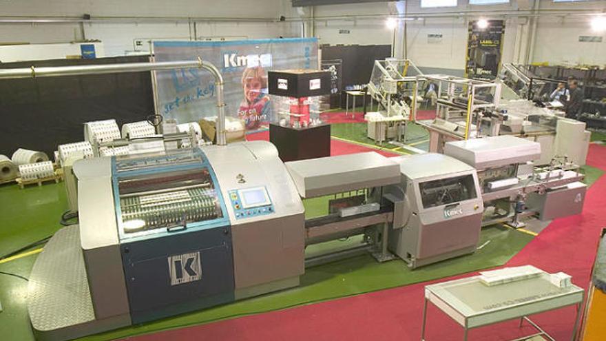Una de les màquines fabricades per Kmec a la planta d&#039;Aiguaviva.