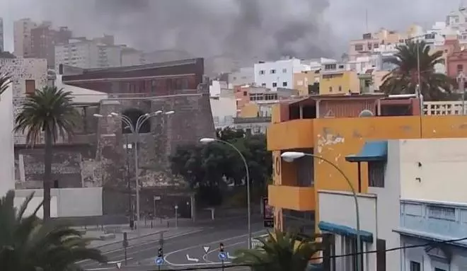 Incendio en una vivienda en el barrio capitalino de El Polvorín
