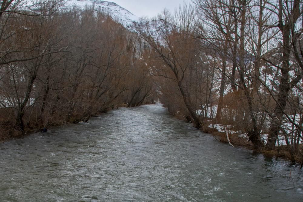 Así está el pantano de Barrios de Luna