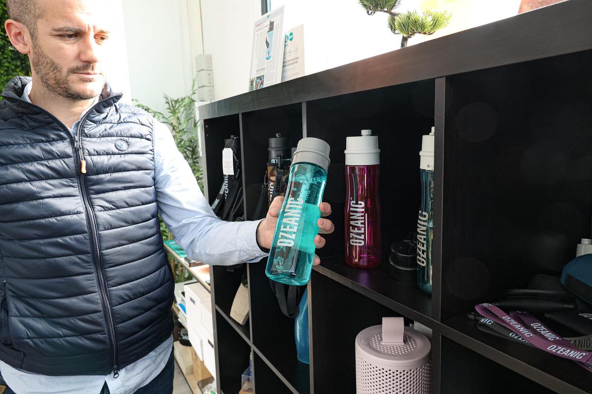 Distintos modelos de la botella que ya está patentada en EE UU.
