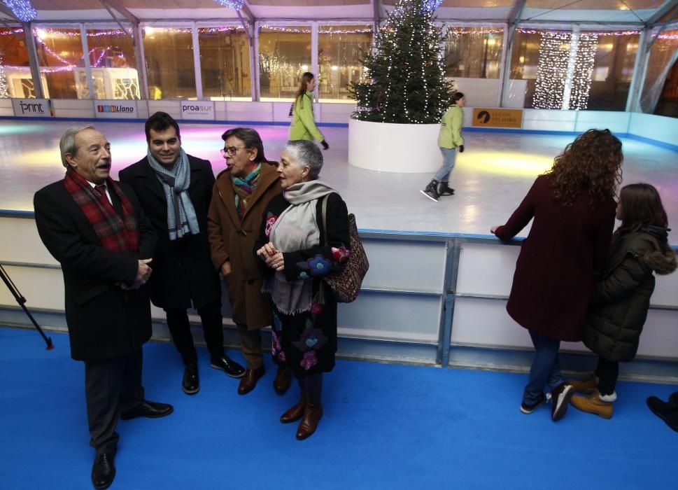 Presentación de la pista de hielo de la plaza de la Catedral.