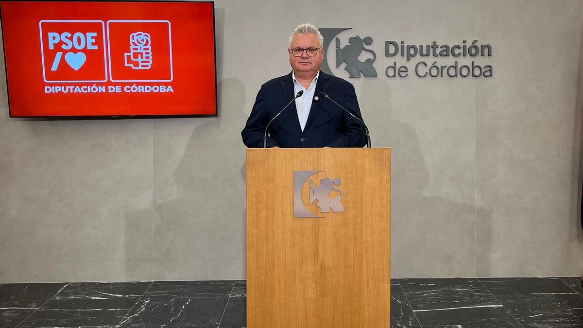 Esteban Morales, en rueda de prensa en la Diputación de Córdoba.