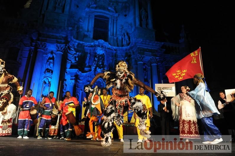Se enciende la antorcha del folclore en Murcia