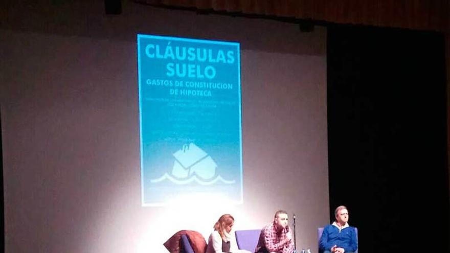 Podemos celebra en Mieres una charla sobre las cláusulas suelo