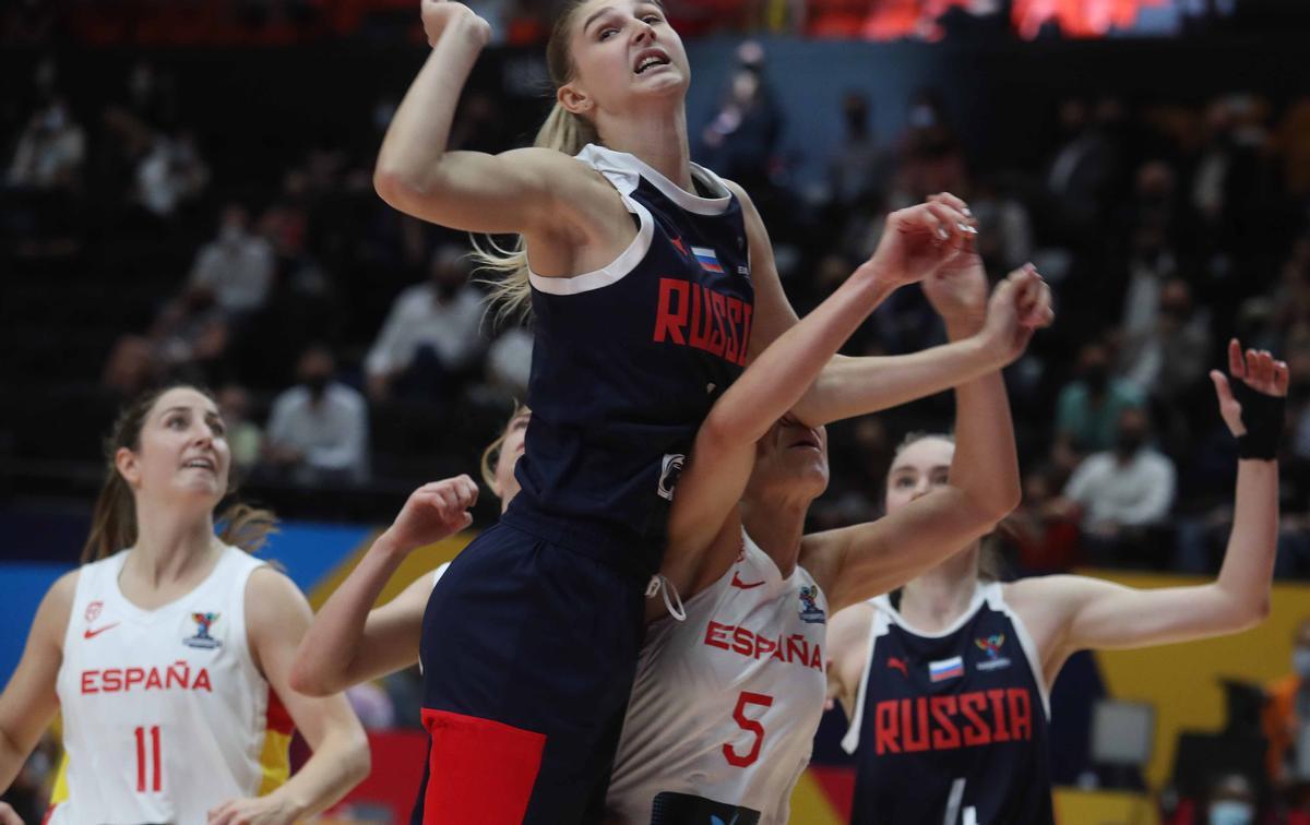 Lesión de Cristina Ouviña en el Rusia-España del Eurobasket