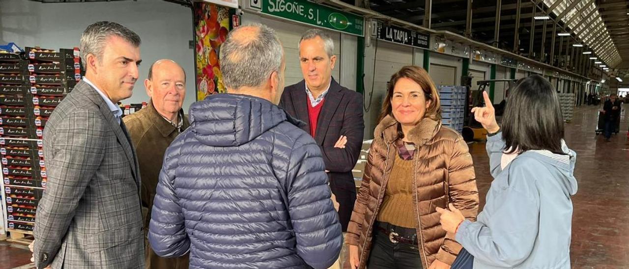 Manuel Domínguez, Miguel Jorge Blanco (centro) y Jimena Delgado.