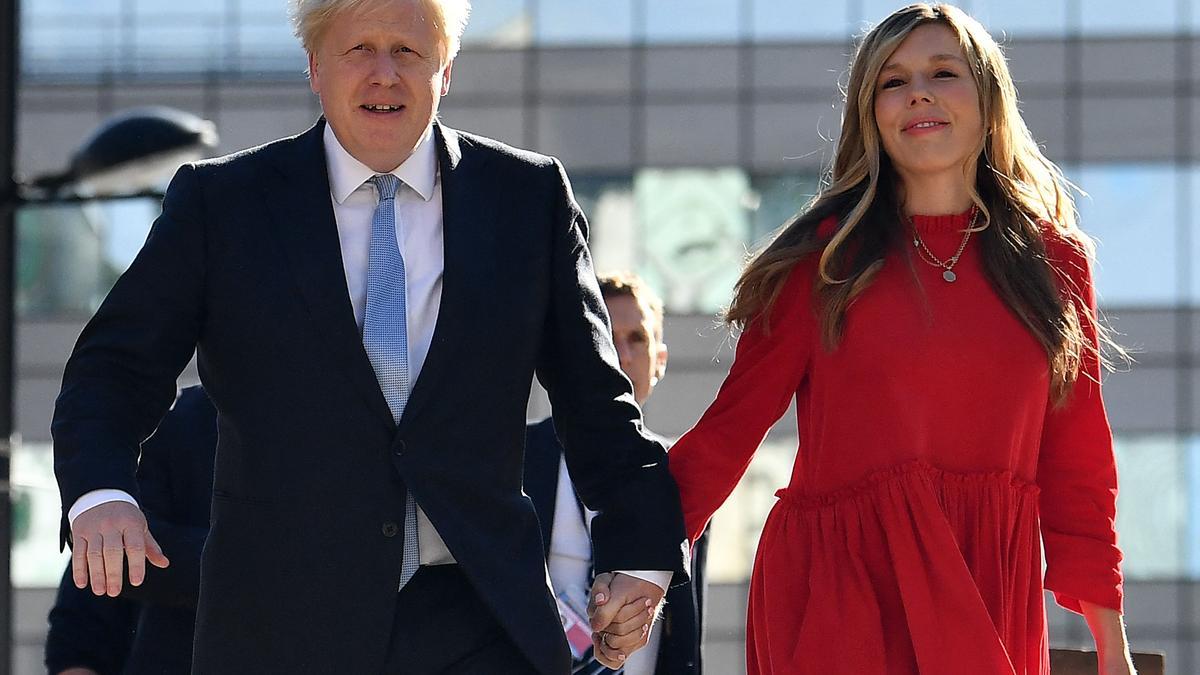 Boris Johnson y su esposa, padres de nuevo