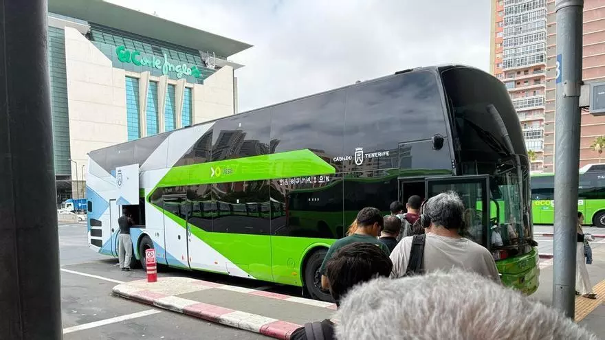 Viaje en una de las nuevas guaguas de dos pisos de Titsa
