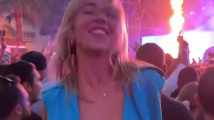 La actriz estadounidense Sydney Sweeney, de fiesta en Ushuaïa Ibiza