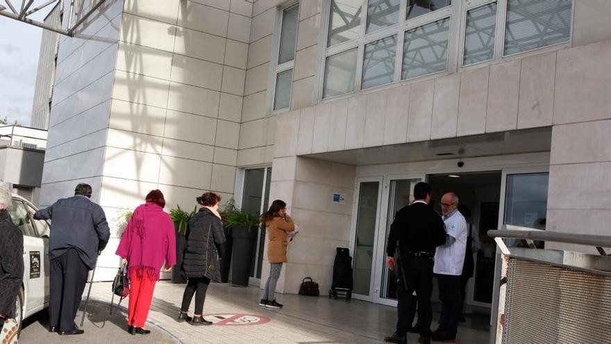 Salud restringe las visitas a los hospitales en Asturias para evitar la propagación del coronavirus