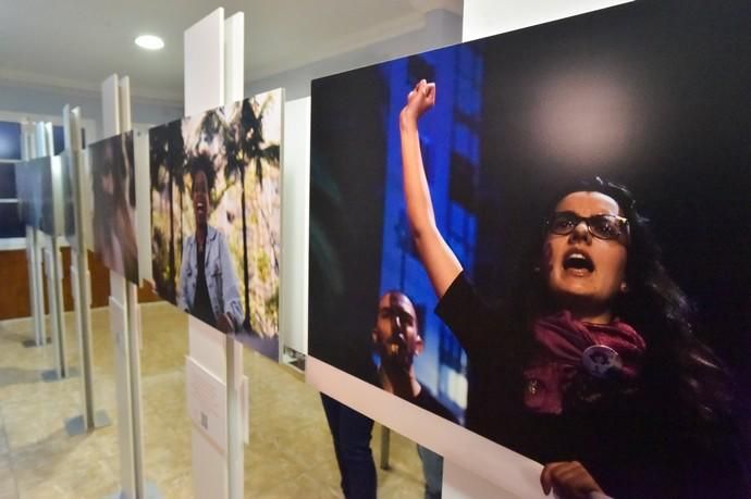 13-01-2020 LAS PALMAS DE GRAN CANARIA. Presentación de la exposición fotográfica y de historias de vida 'Mujeres que desean a mujeres, ponle cara a la diversidad de mujeres lesbianas, bisexuales y trans'  | 13/01/2020 | Fotógrafo: Andrés Cruz