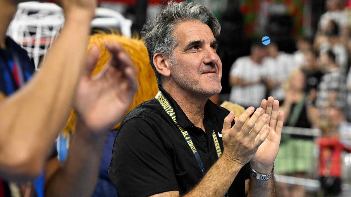 Ortega tuvo que ejercer de portavoz del club