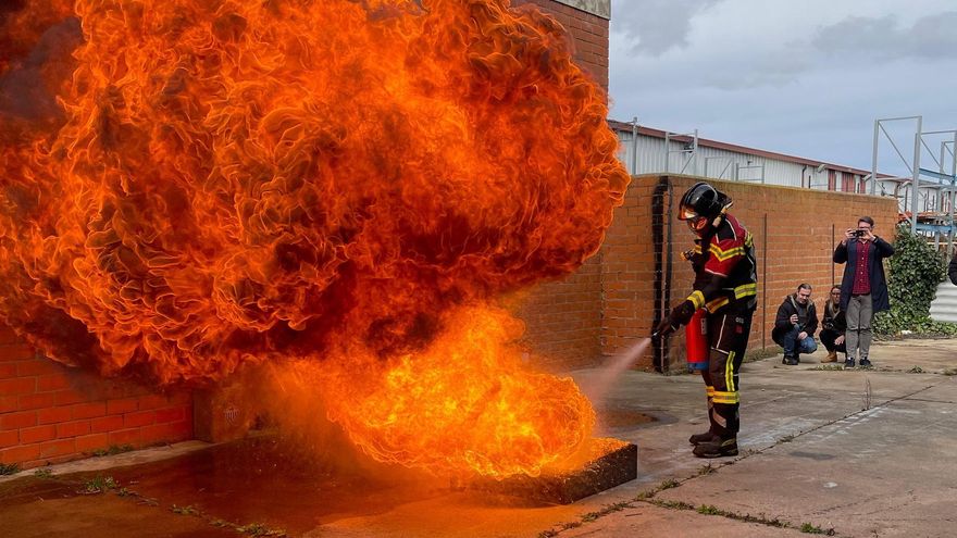 El gel zamorano que apaga incendios de vehículos eléctricos