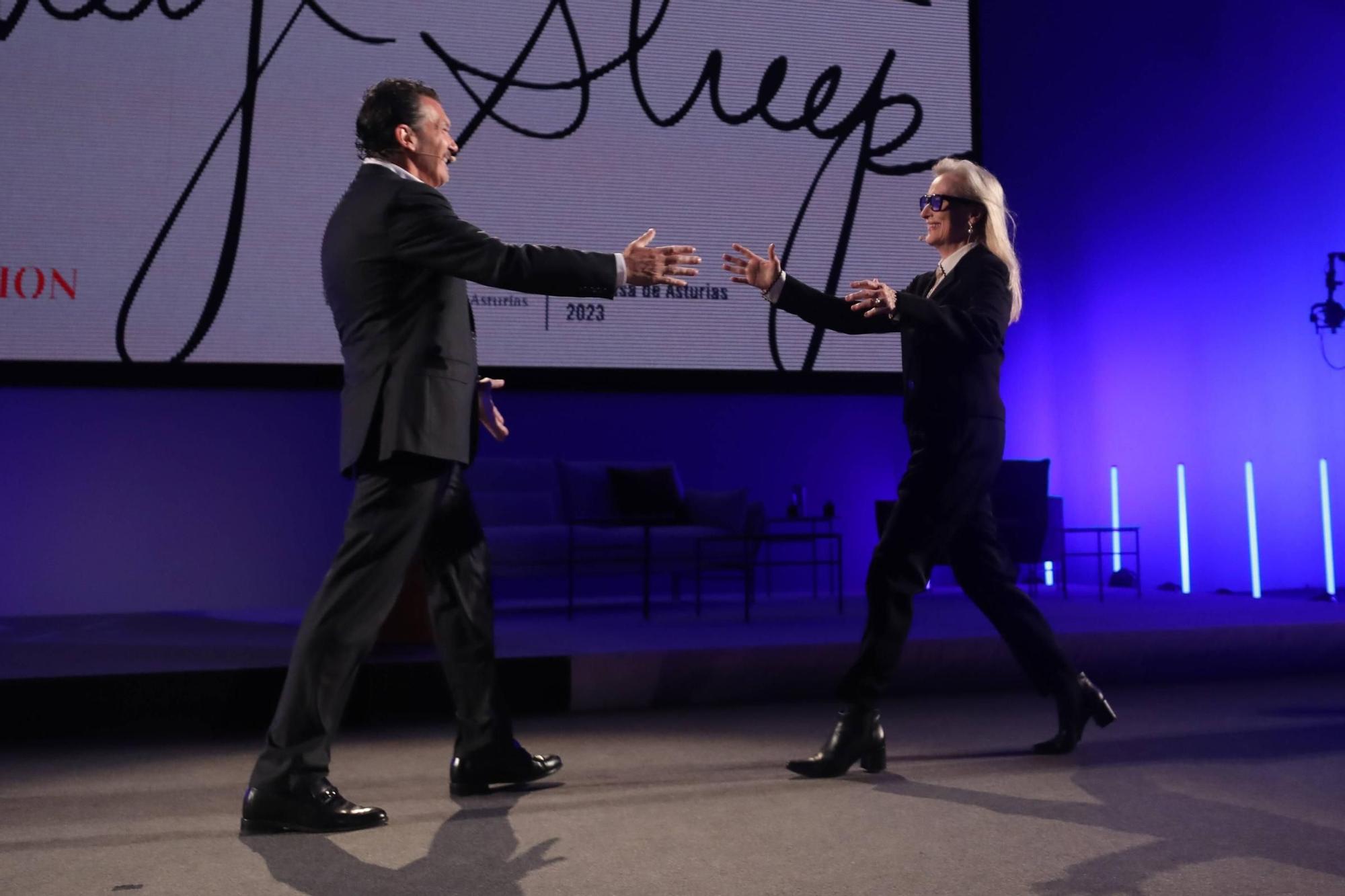 Encuentro entre Meryl Streep y Antonio Banderas en el Palacio de Congresos de Oviedo