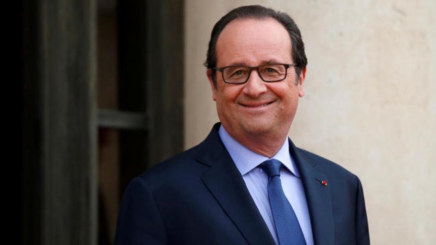 Hollande paga 9.895 euros mensuales a su peluquero