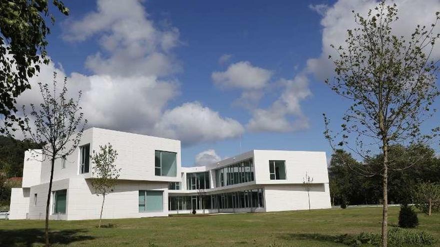 El centro de salud de Gondomar abrirá en verano tras 4 años en construcción  - Faro de Vigo