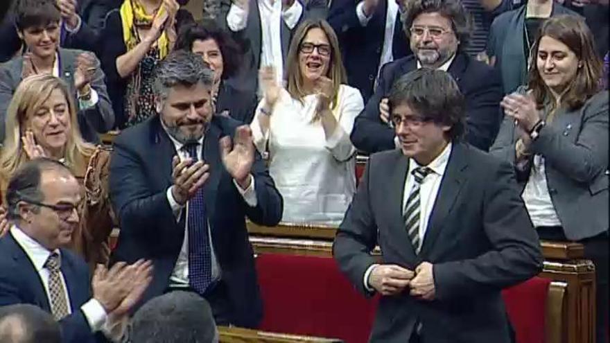 Puigdemont insiste en dirigir una República desde Bruselas