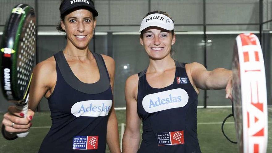 Marta Marrero y Alejandra Salazar, ayer en Coruña Sport Centre.