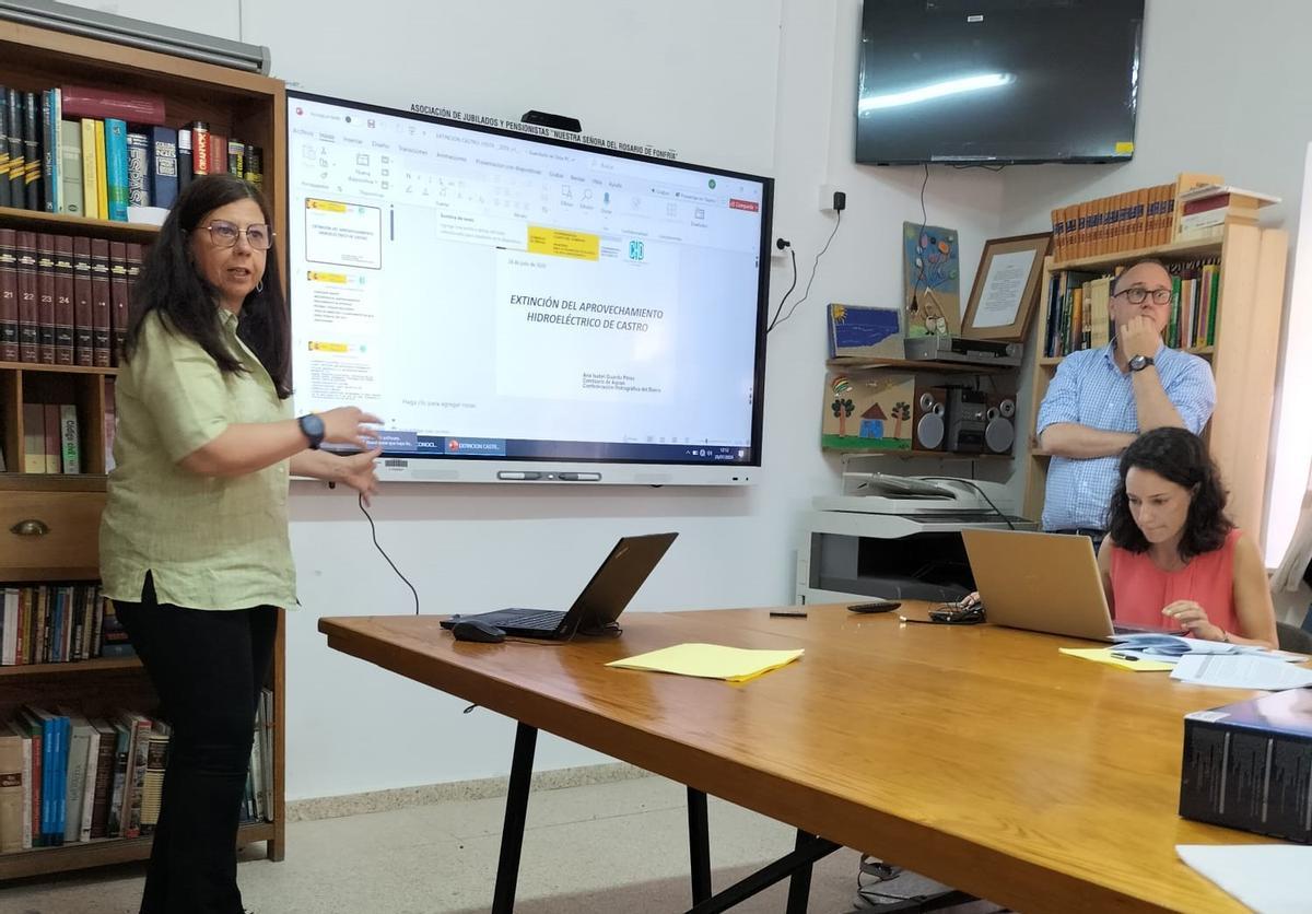 Acto en el Ayuntamiento de Fonfría tras la inspección de las instalaciones de la Central de Castro I y II