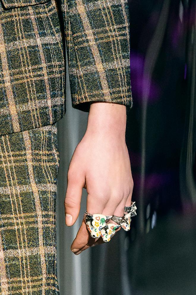 Una joya, los anillos: Gucci F 2017