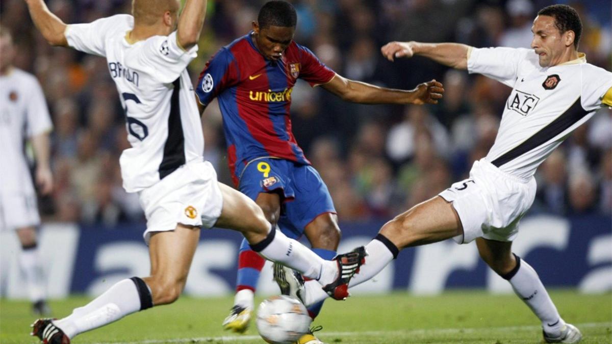 Ferdinand y Brown bloqueando un tiro de Eto'o en las semifinales de Champions League 2008