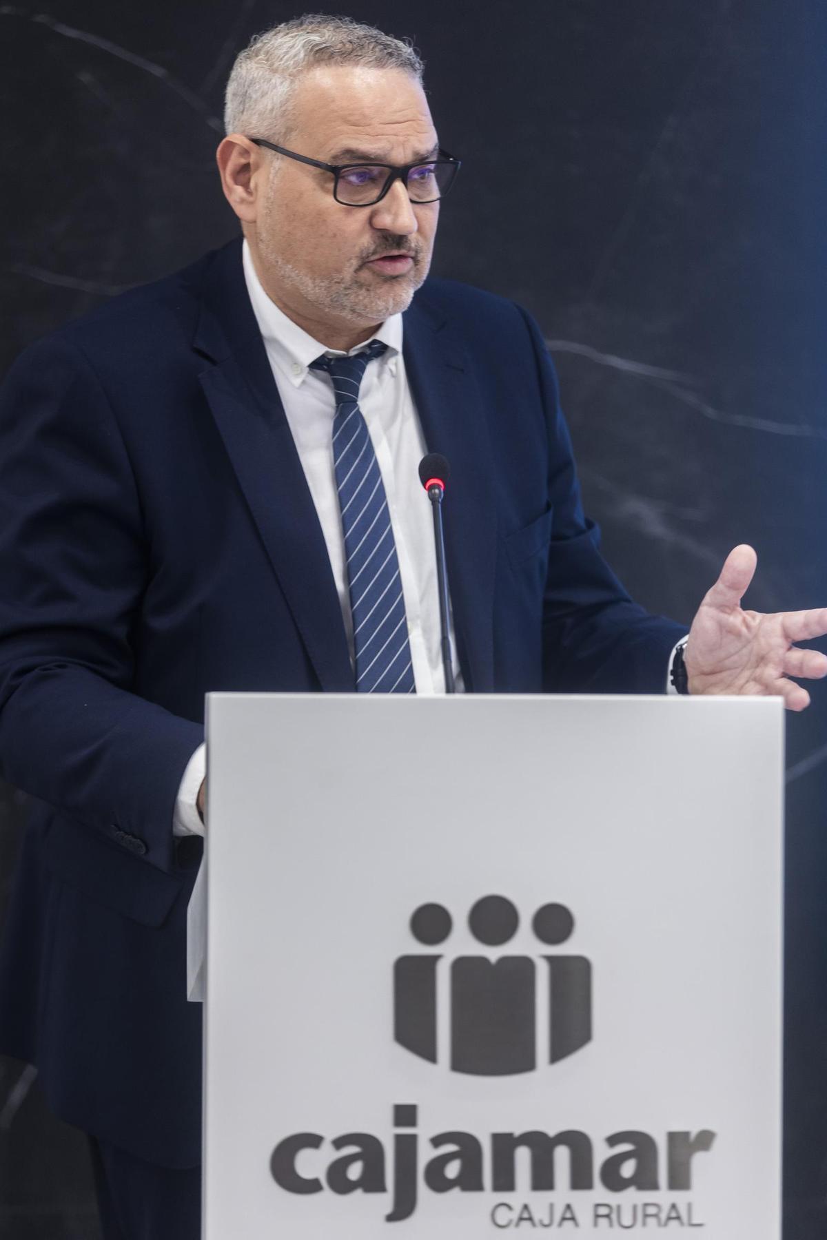 Jesús García, director territorial de Cajamar en València, durante su intervención en la apertura del acto.