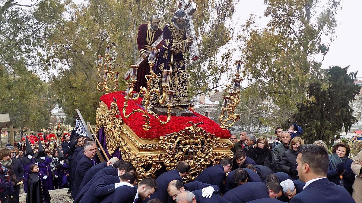 Primera caída de Jesús Nazareno.