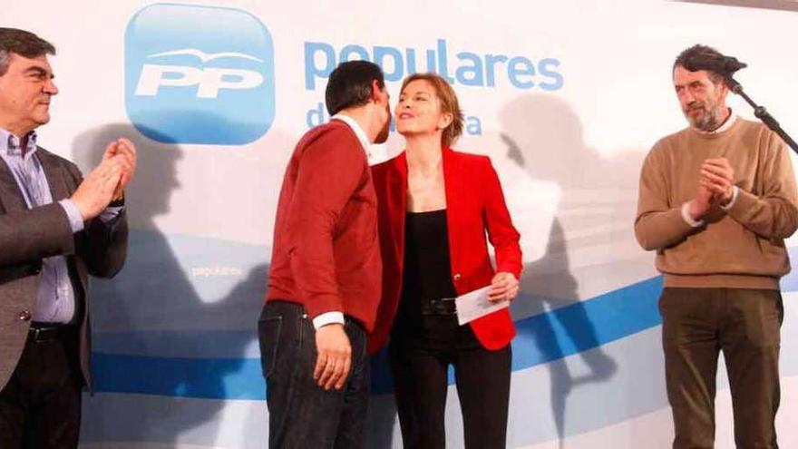 El PP recurre a sus candidatos &quot;seguros&quot; frente a la &quot;sopa de letras de las izquierdas&quot;