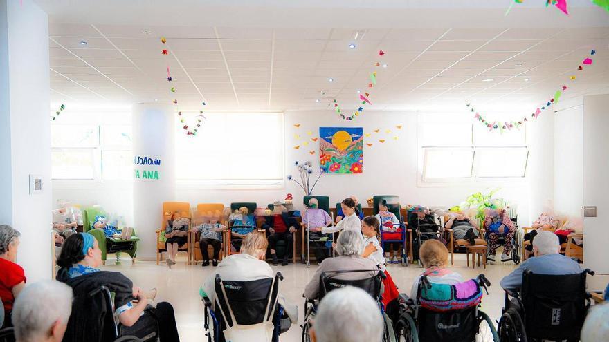 Un puente de sonrisas entre generaciones
