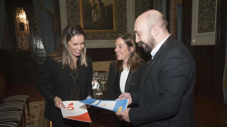 Mónica Martínez, Inés Rey y José Manuel Lage, en una imagen de 2019.