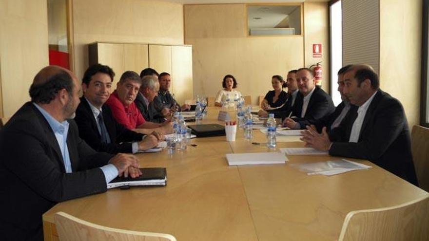 La reunión entre todas las partes implicadas se celebró en la sede del Govern balear en Formentera.