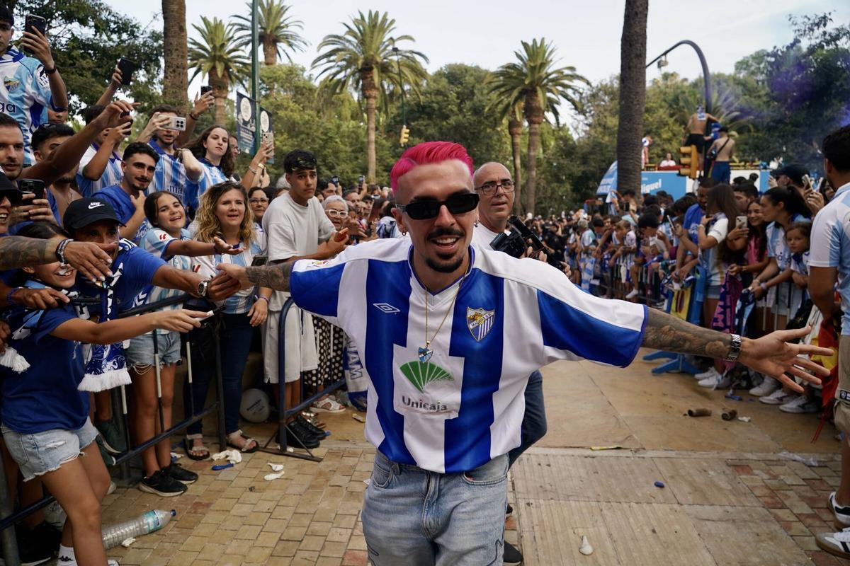 El malaguismo se echa a la calle: las mejores imágenes de la rúa del Málaga CF