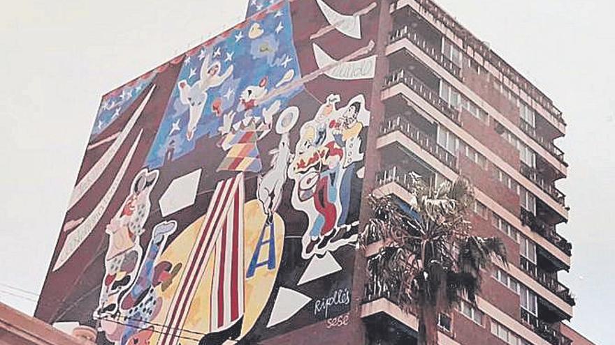 La pugna de Ayuntamiento y vecinos aleja el repintado del mural de Ripo en Castelló