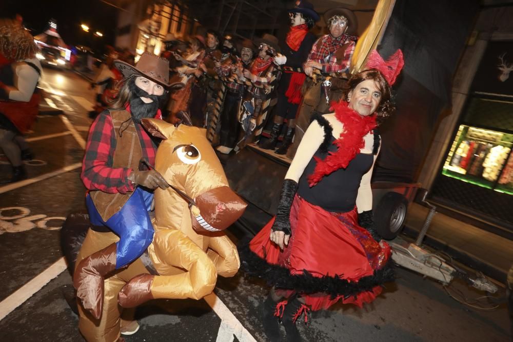 Desfile de Antroxu en Avilés