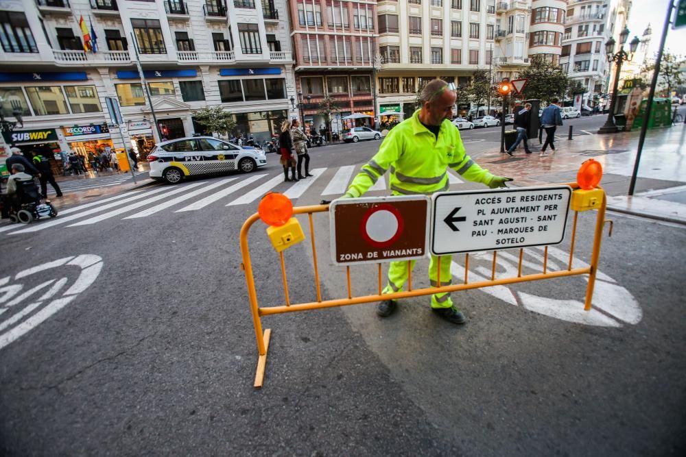 La plaza del Ayuntamiento, cerrada al tráfico en navidad