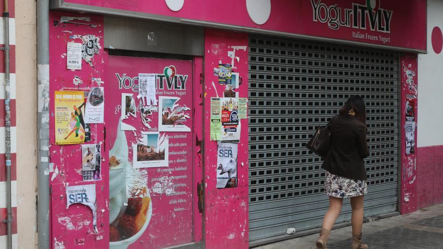 Comercio y ‘ladrillo’ lideran el cierre de negocios en Castellón: 600 menos en un año