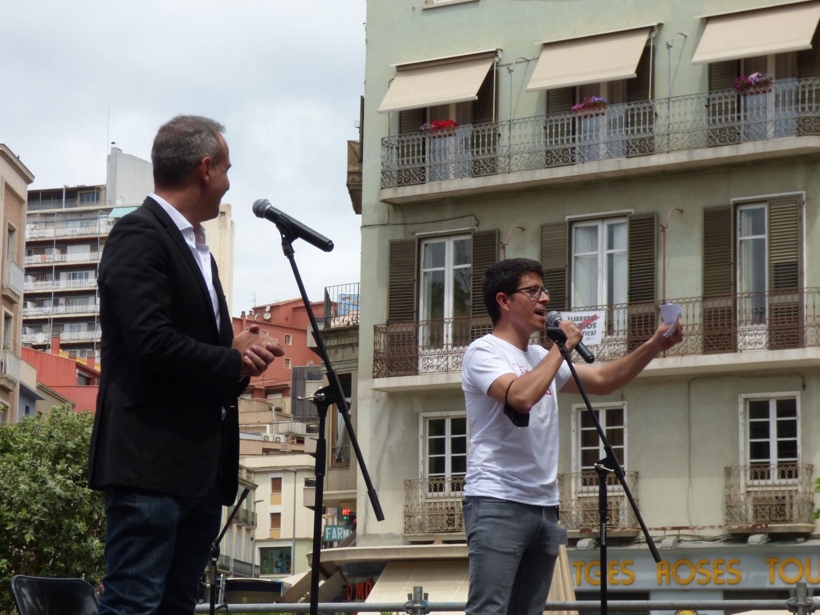 L'ANC pressiona el Govern per fer efectiva la independència i Òmnium crida a la mobilització ciutadana