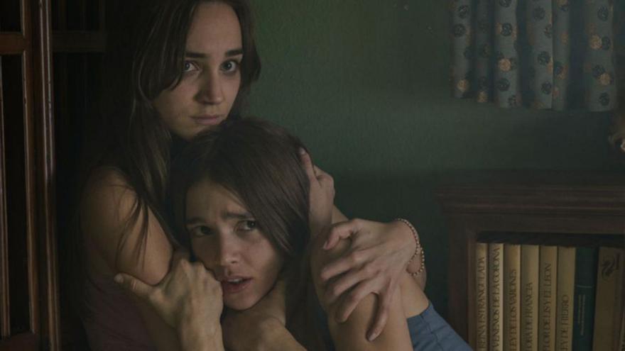 Les dues protagonistes de «Feria: la luz más oscura» | NETFLIX